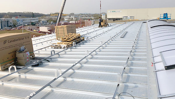 Bautagebuch  Montage der Photovoltaikanlage